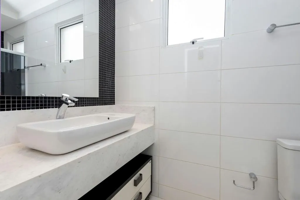 Furnished house 649 m² with 4 en-suite bedrooms — photo 50