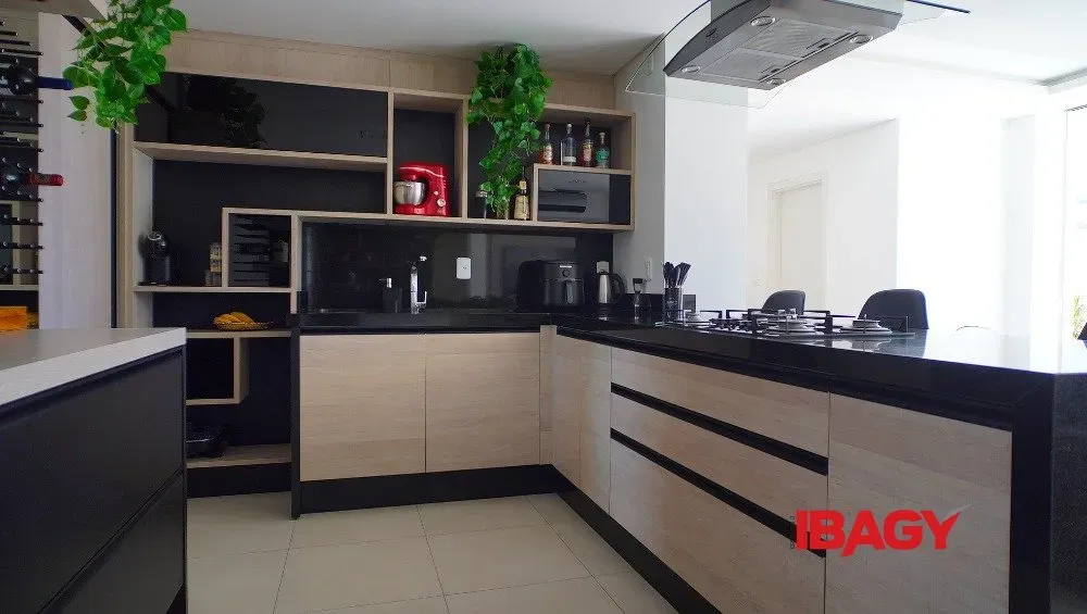 Penthouse amueblado con 3 dormitorios y 360 m² — photo 4