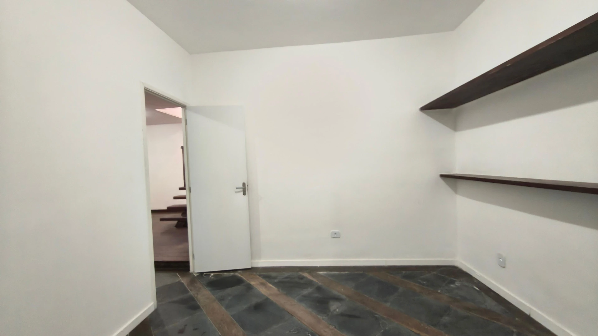 House, 250 m², with a bathtub — photo 37