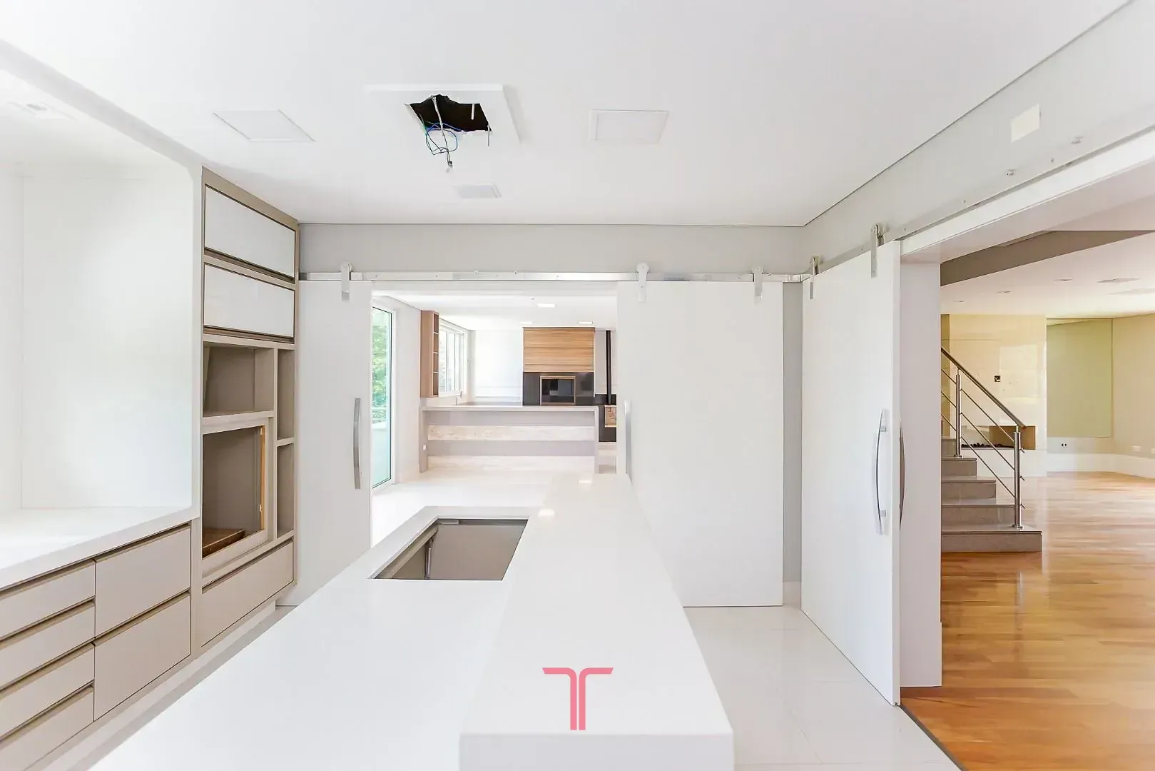 Дом 550 м² с 5 спальнями и приватным садом — photo 73