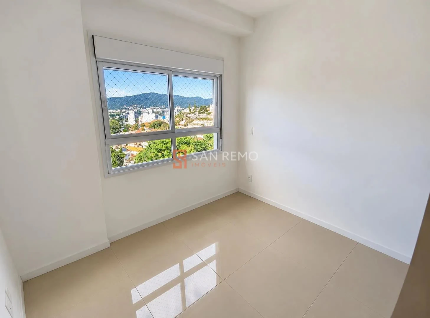 2-bedroom apartment with a washing machine in Florianópolis — photo 8