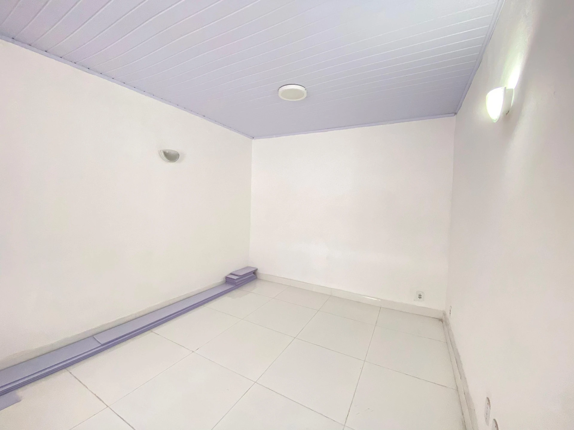 Rental house with 2 bedrooms and no parking — photo 28