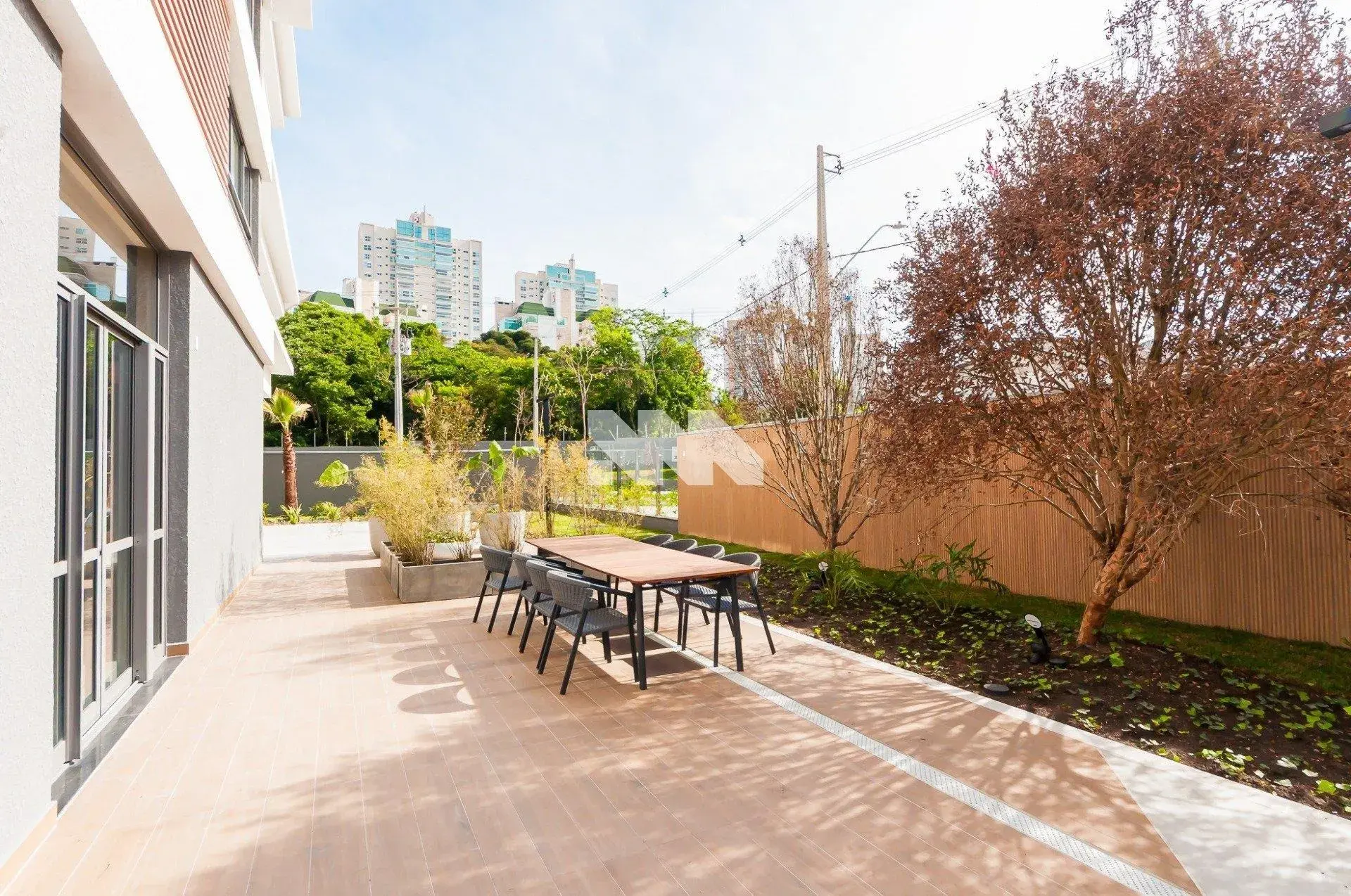 Apartment on the 5th floor with floor-to-ceiling windows — photo 43