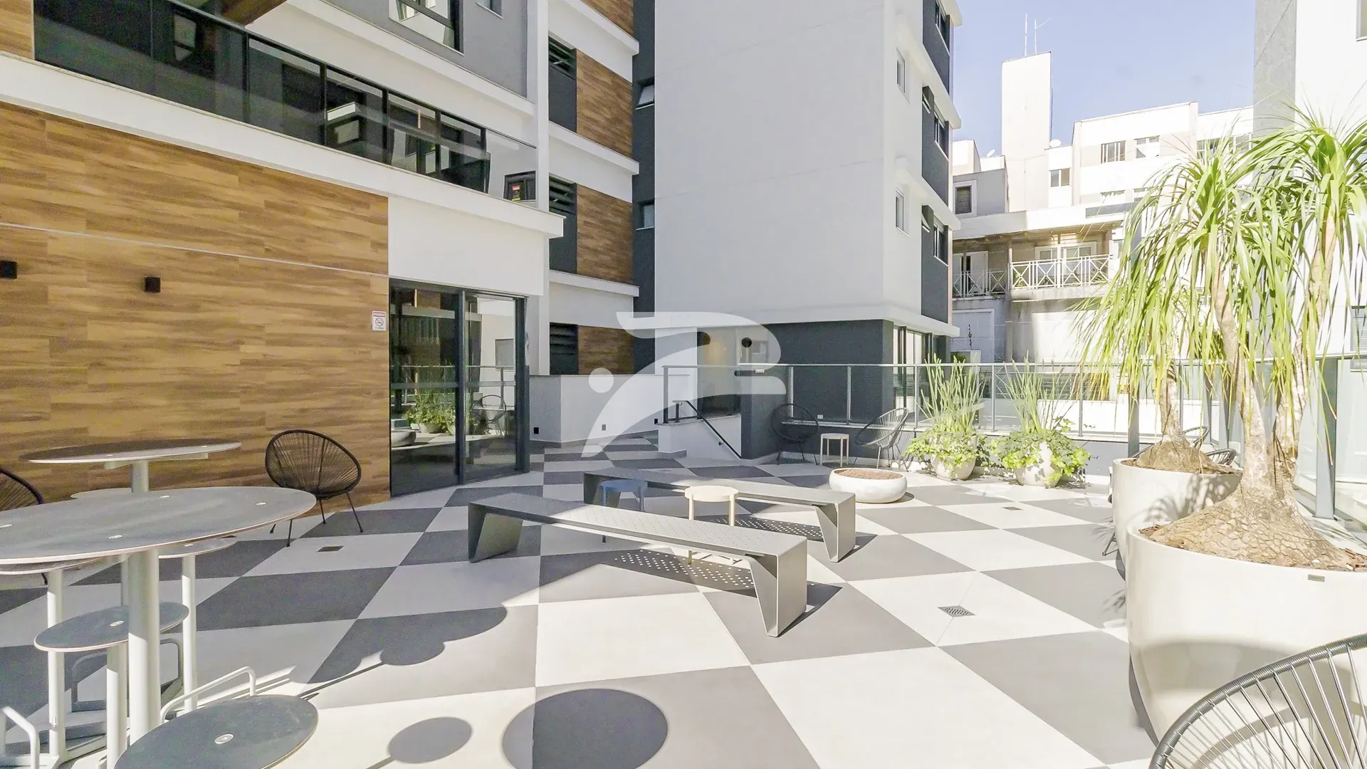 2-bedroom apartment with 160 m² and open-plan kitchen — photo 23