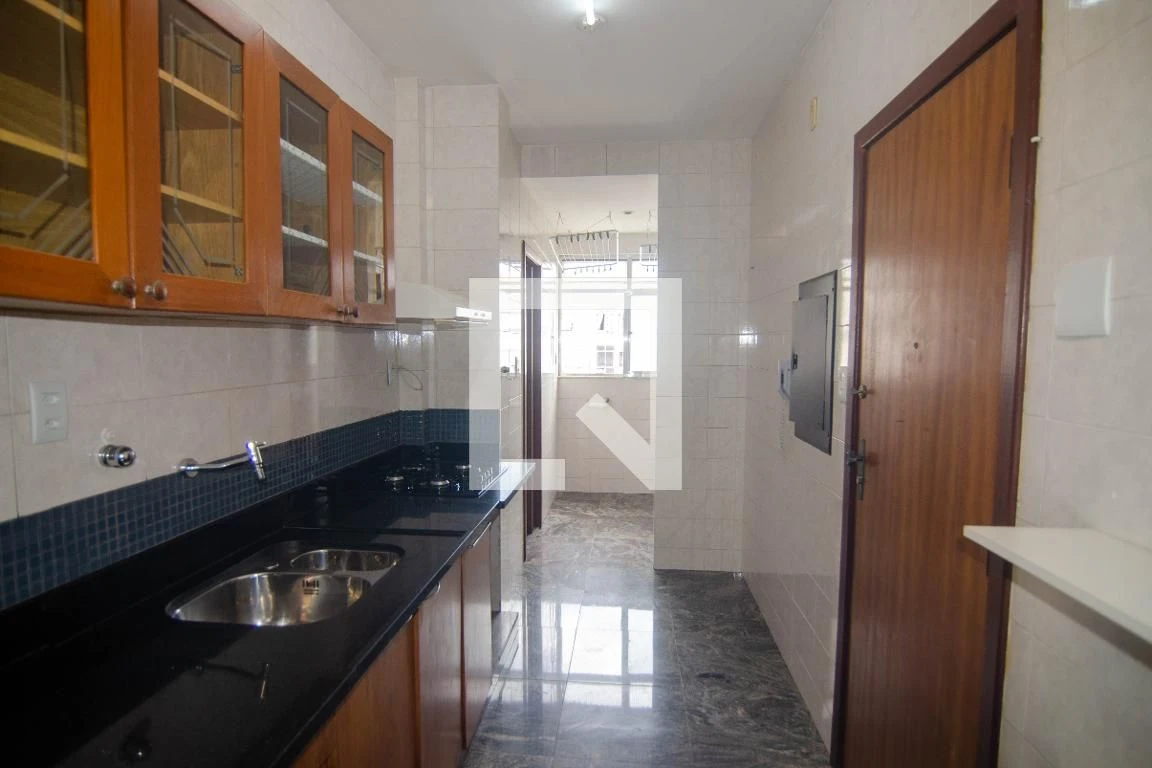 Apartamento sem mobília com 4 quartos e 4 banheiros — photo 3