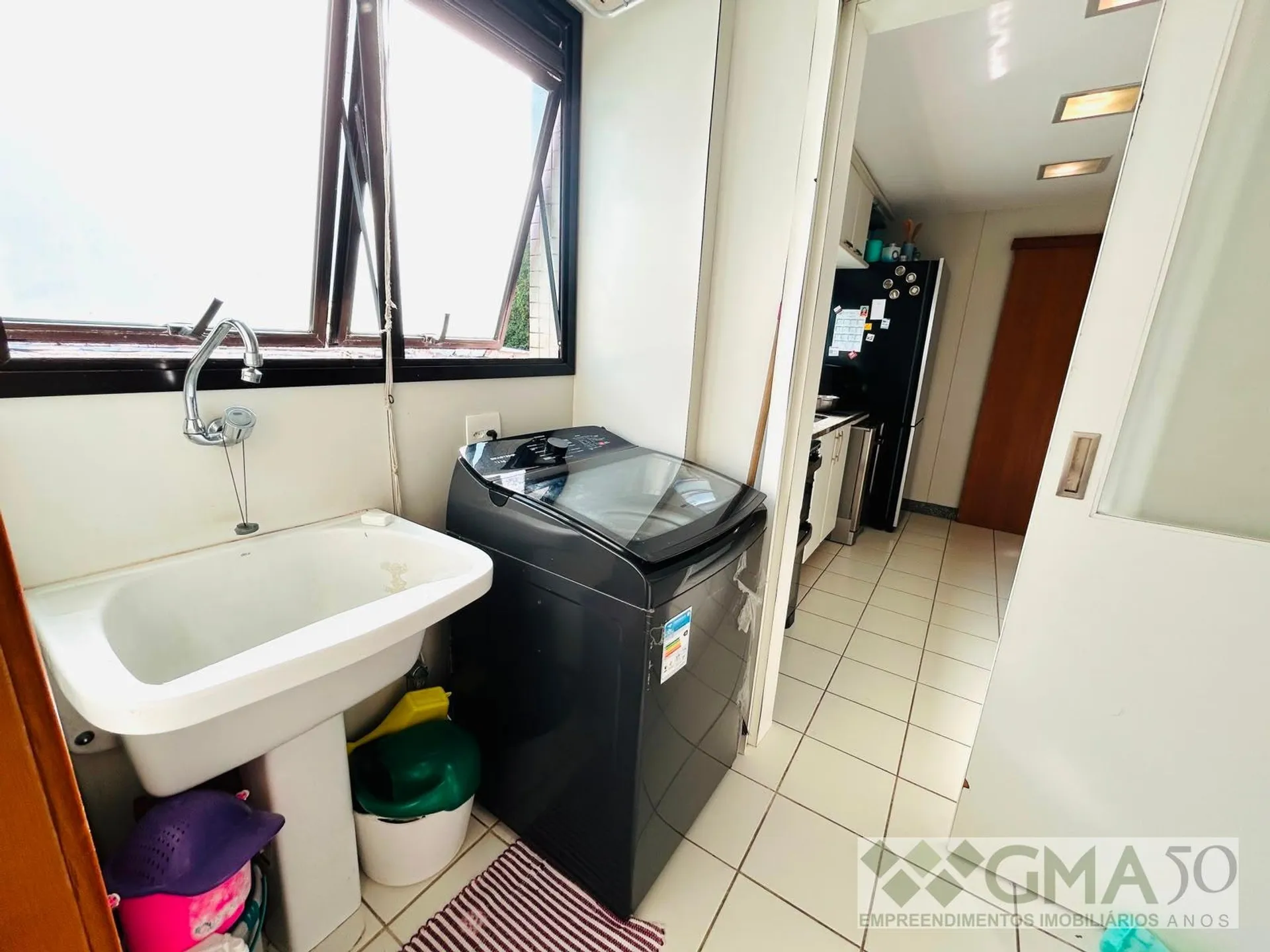 Apartment with 4 bedrooms and 5 bathrooms, 2 parking spaces — photo 36