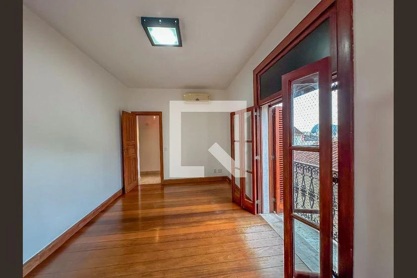 Apartment, 275 m², with a walk-in closet — photo 49