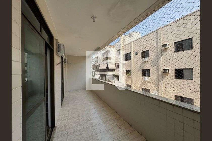 4-bedroom apartment with a balcony and 180 m² — photo 30