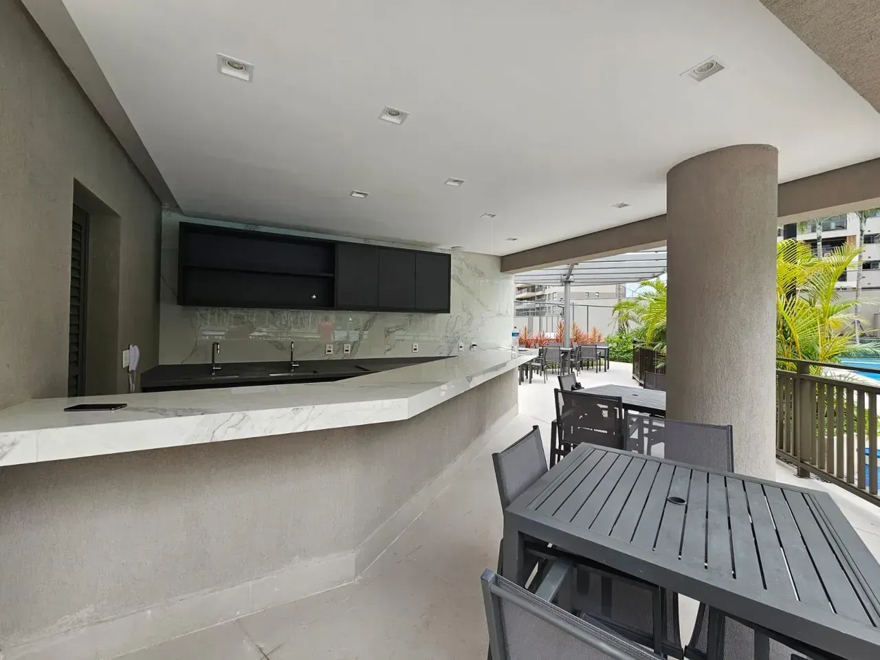 Apartamento mobiliado com 4 quartos e 5 banheiros — photo 23