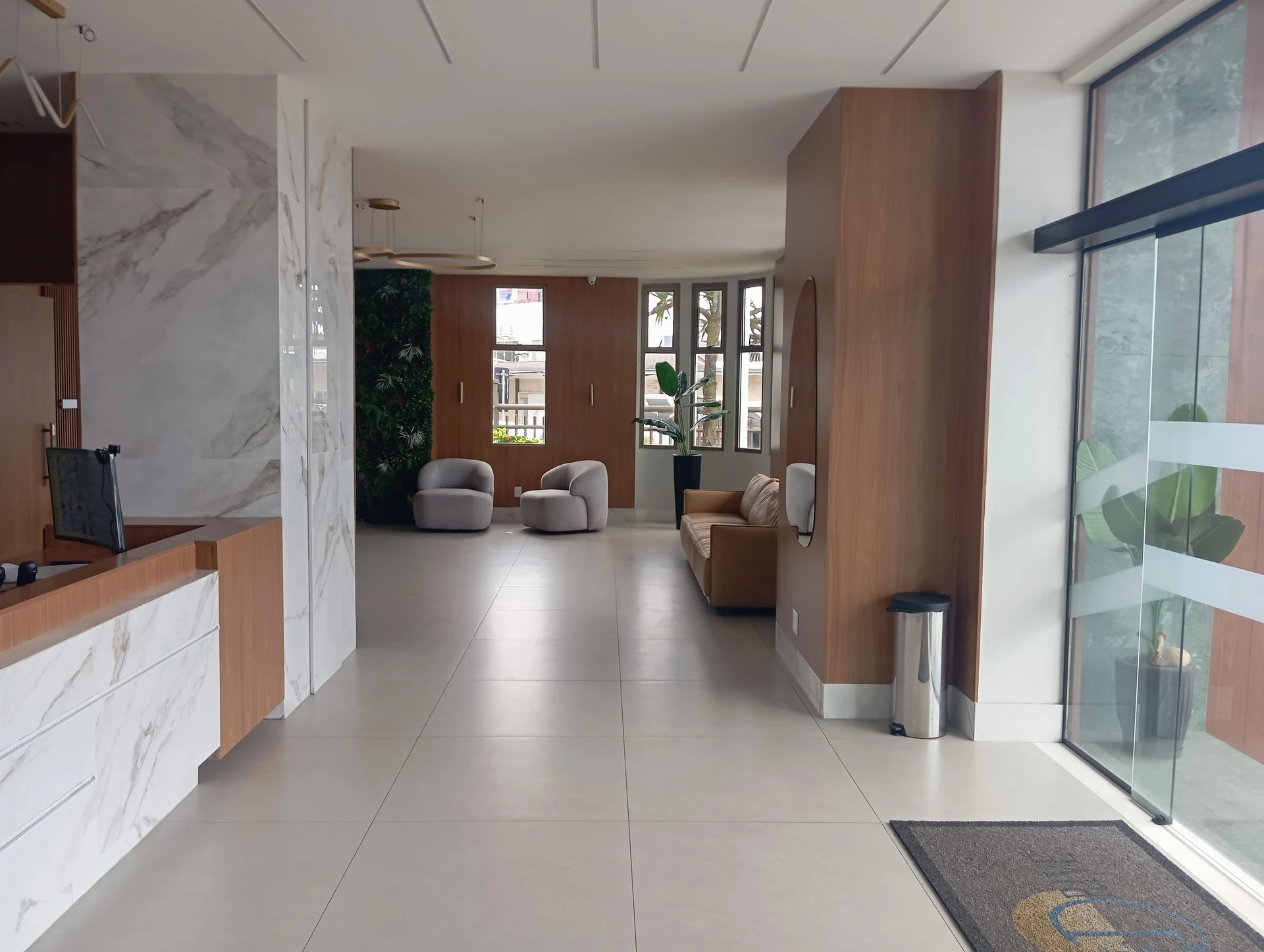 Apartamento mobiliado com 1 quarto e varanda fechada — photo 35