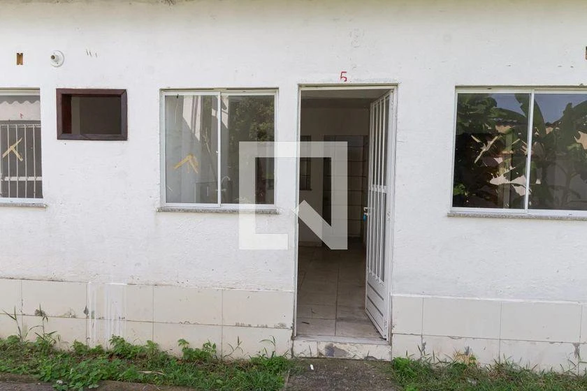 38 m² unfurnished studio with private garden and 1 parking — photo 43