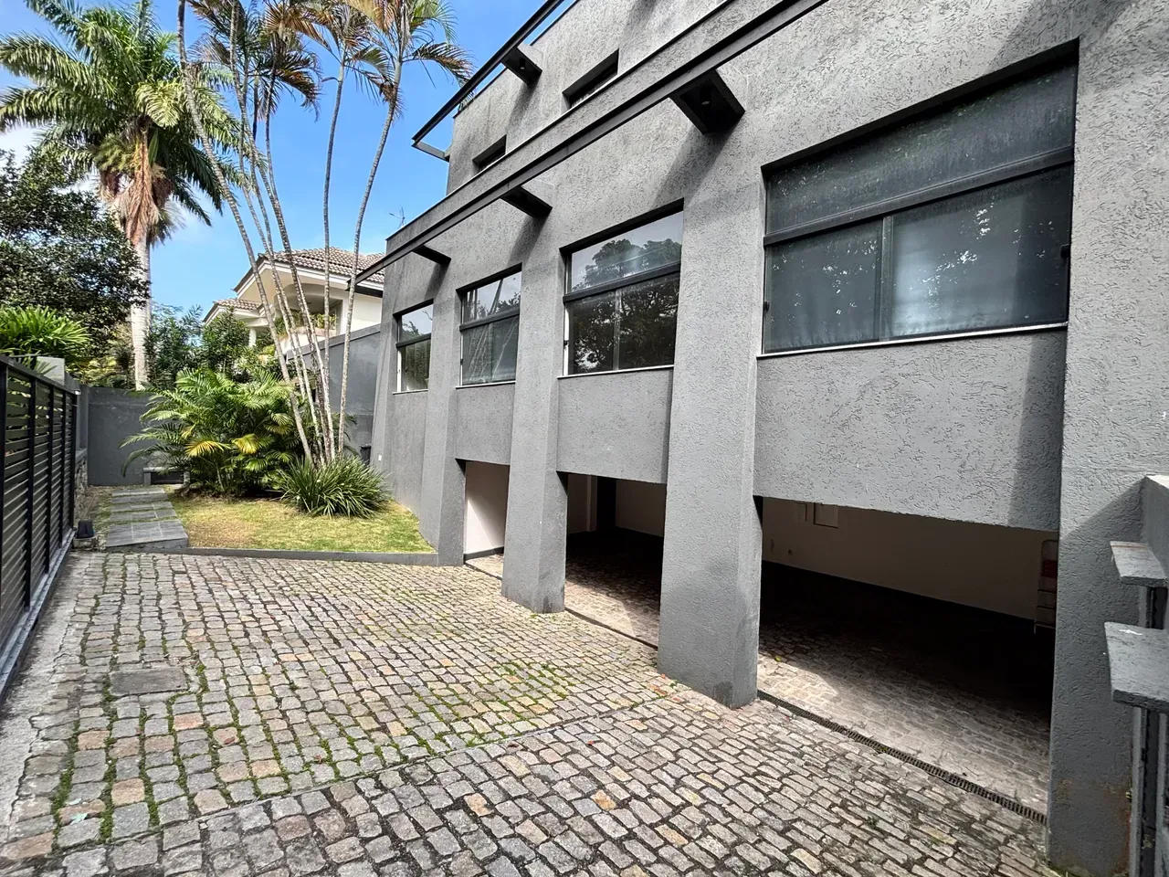 Furnished 580 m² house with 4 bedrooms and a gas kitchen — photo 8
