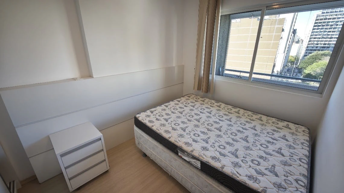 Furnished 1-bedroom apartment with a balcony — photo 12