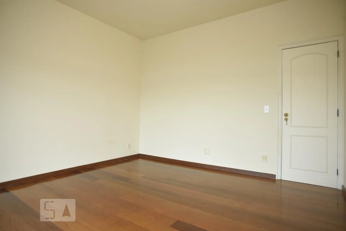 4-bedroom apartment (2 en-suite) with separate kitchen — photo 28