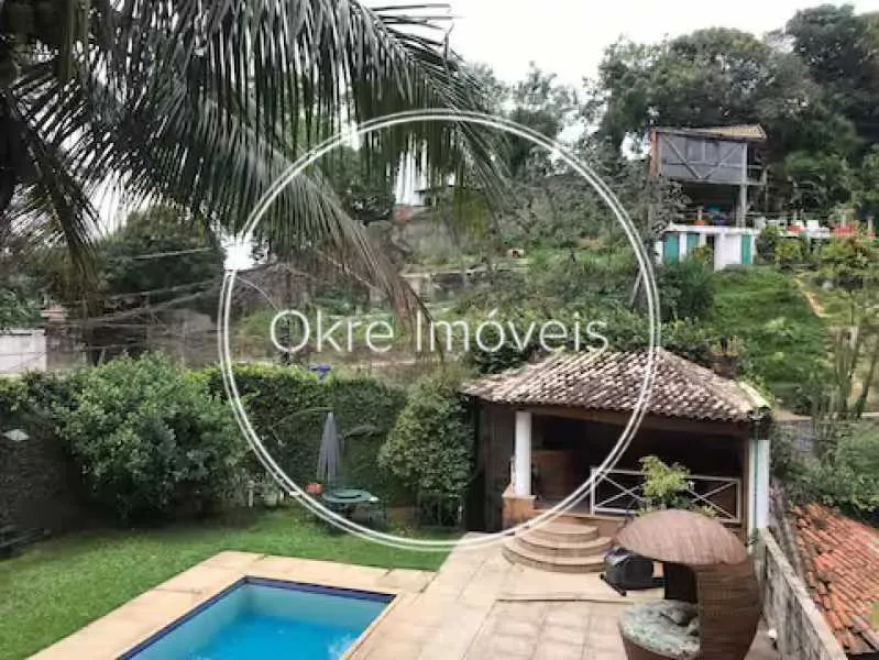 Casa com 6 quartos e 950 m², 2 vagas e cozinha fechada — photo 9