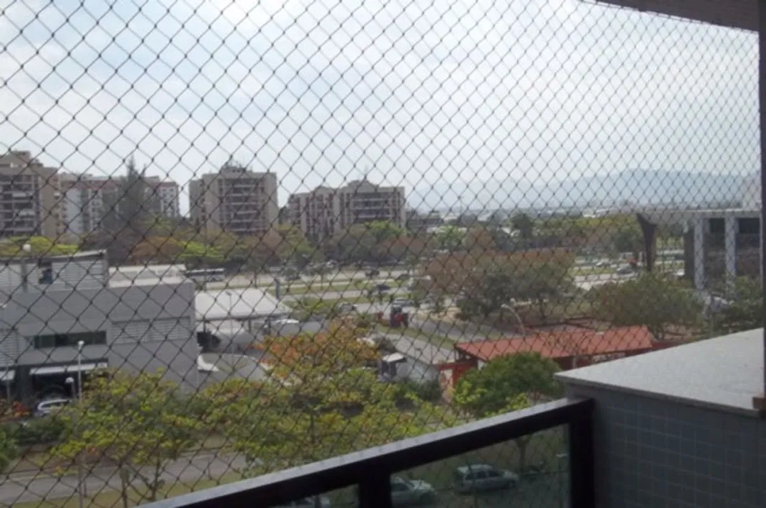 2-bedroom apartment in a building with a pool — photo 11