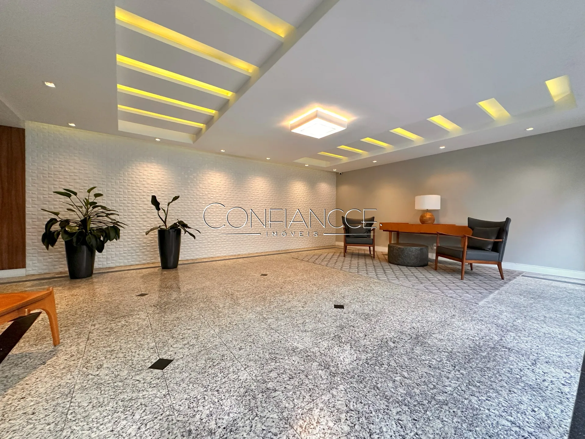 Apartamento en alquiler con 3 habitaciones y 137 m² — photo 27