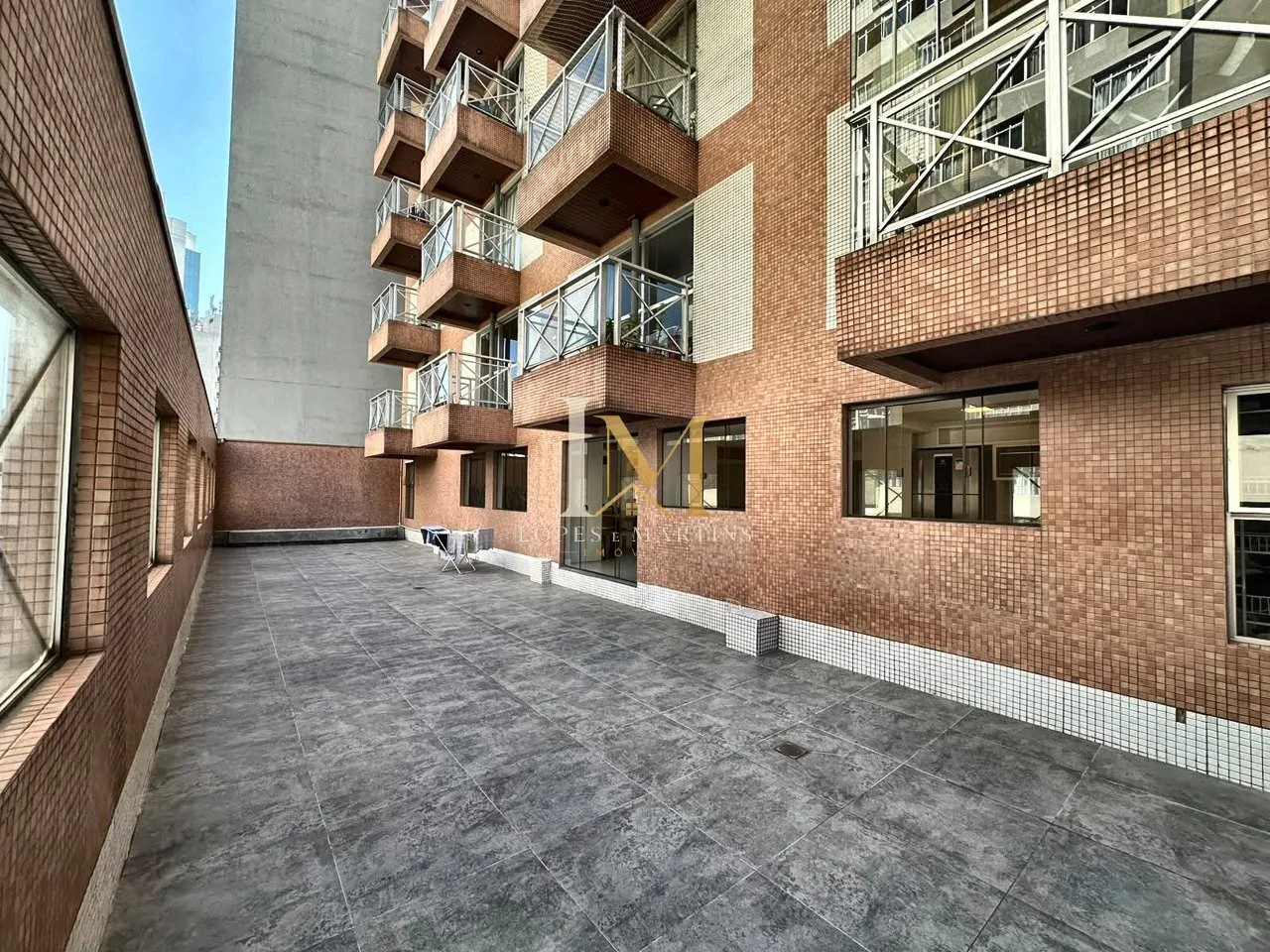 Apartamento, 48 m², com piso de madeira ou laminado — photo 16