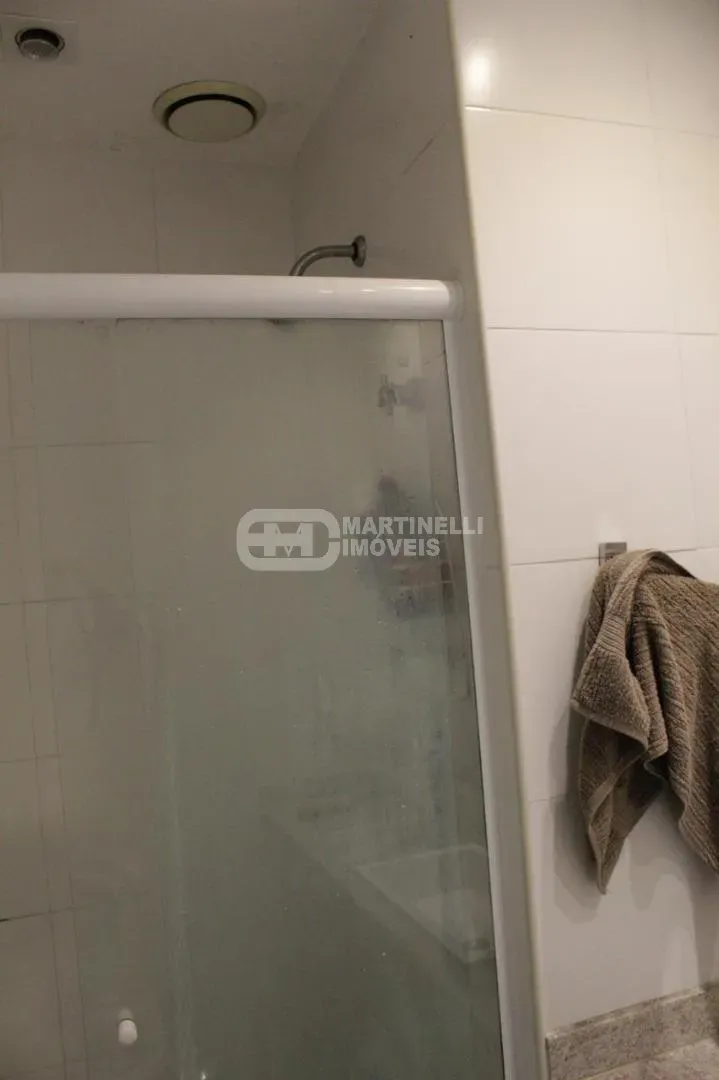 Furnished apartment with 4 bedrooms and a glass balcony — photo 34