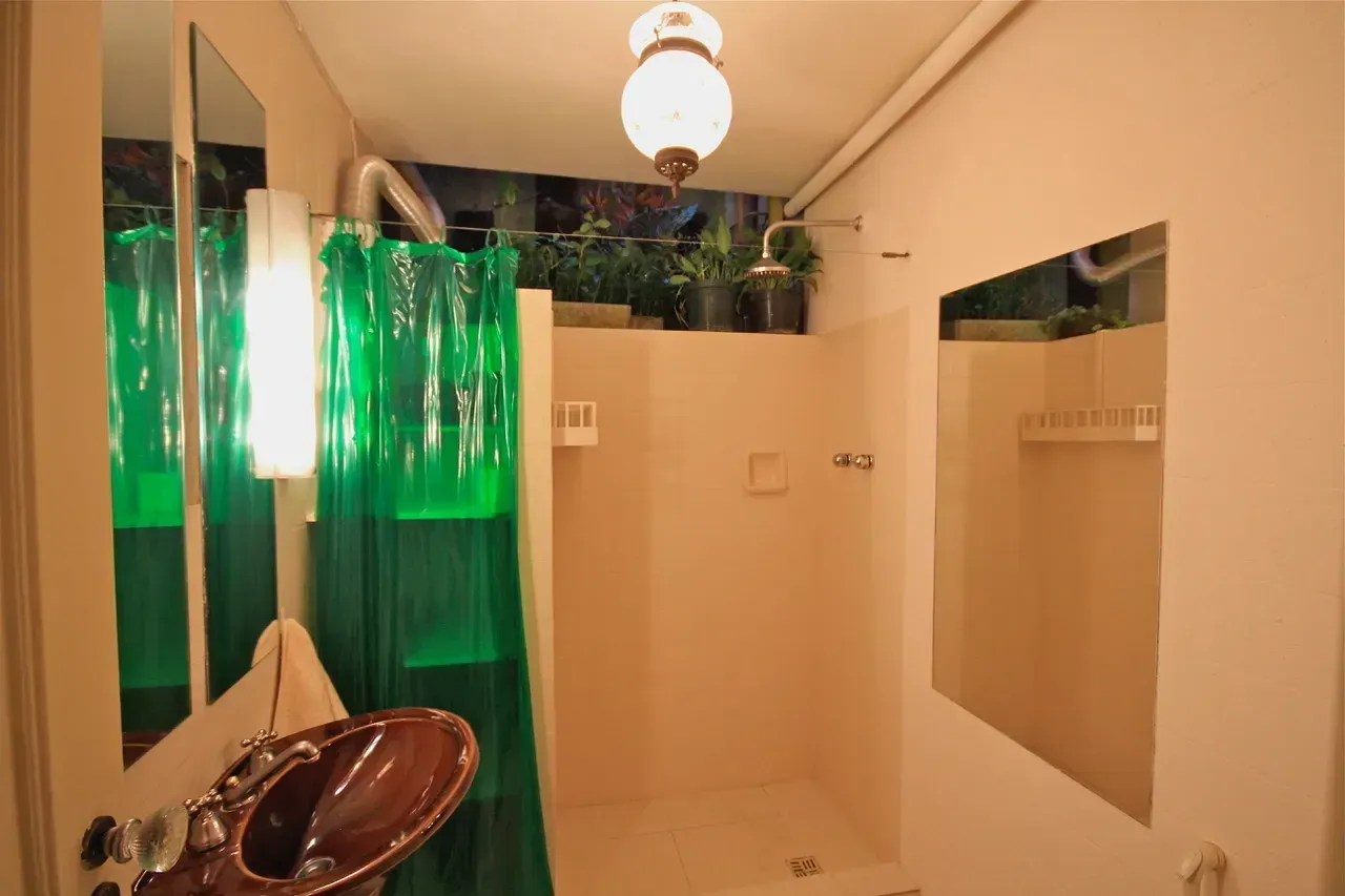 Furnished 2-bedroom apartment with 2 bathrooms — photo 19