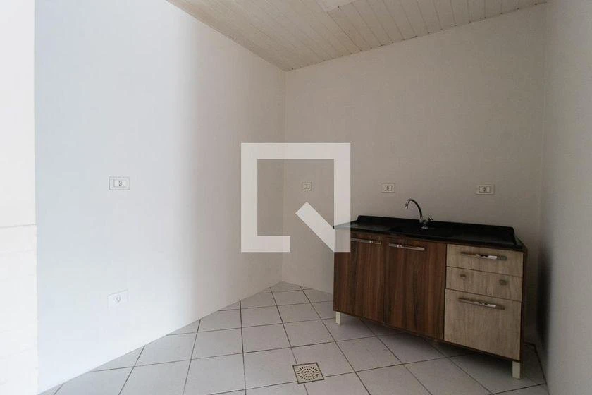 2-bedroom, 100 m² house in Curitiba — photo 2