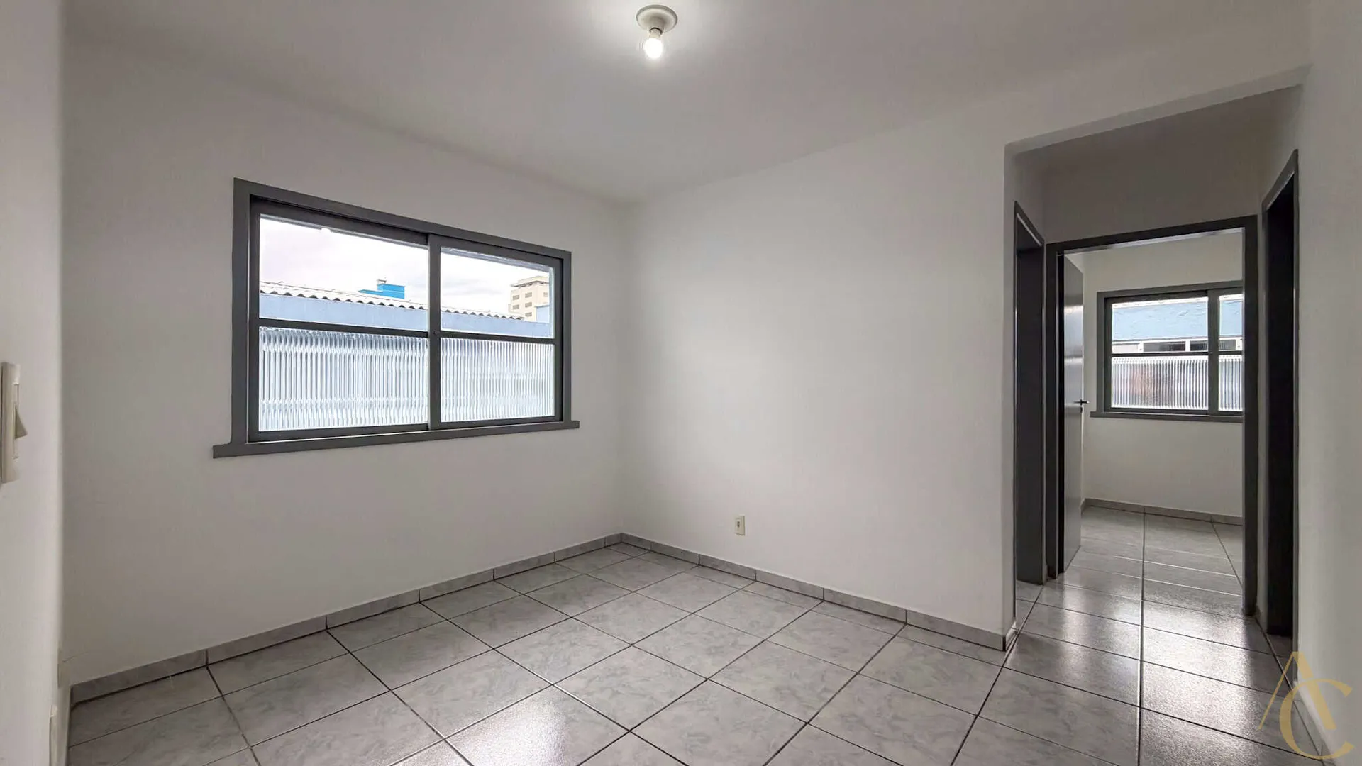 Apartment with 2 bedrooms and a separate kitchen