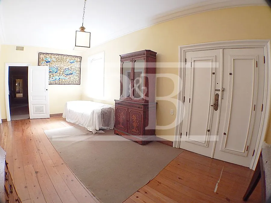 4-bedroom apartment with 3 bathrooms, 420 m² — photo 9