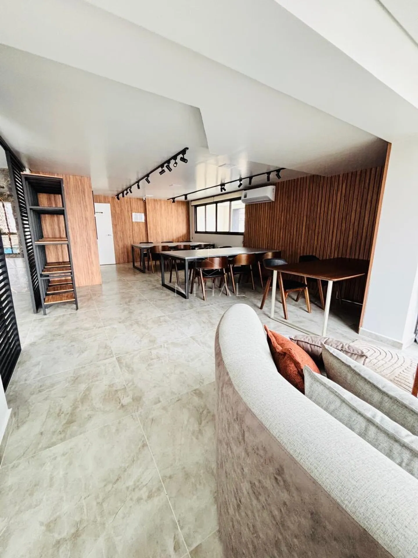 Furnished apartment, 45 m², with a washing machine — photo 38