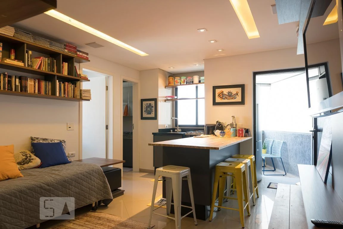 Apartamento mobiliado de 54 m² com varanda e 1 quarto