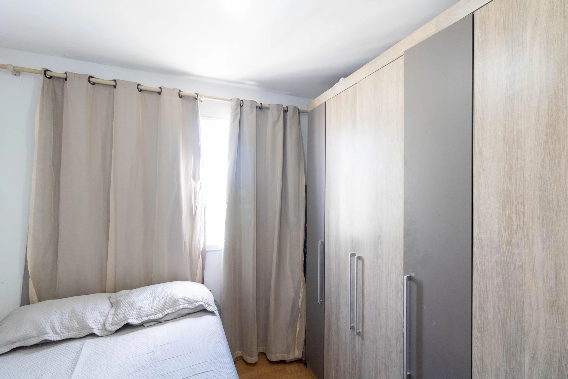 Furnished 2-bedroom apartment with 1 parking space — photo 20