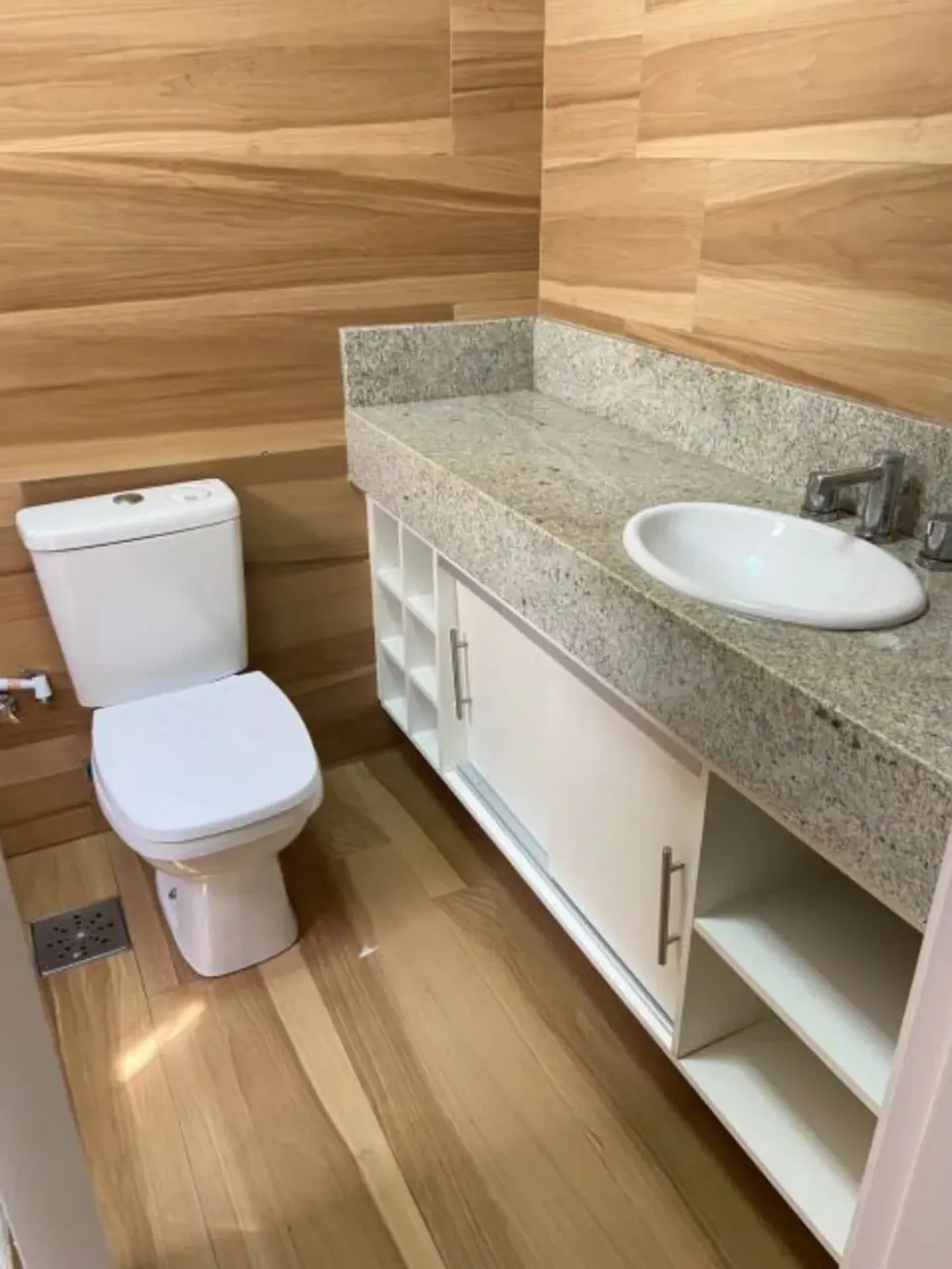 Duplex com 4 quartos, cozinha aberta a gás e 340 m² — photo 24