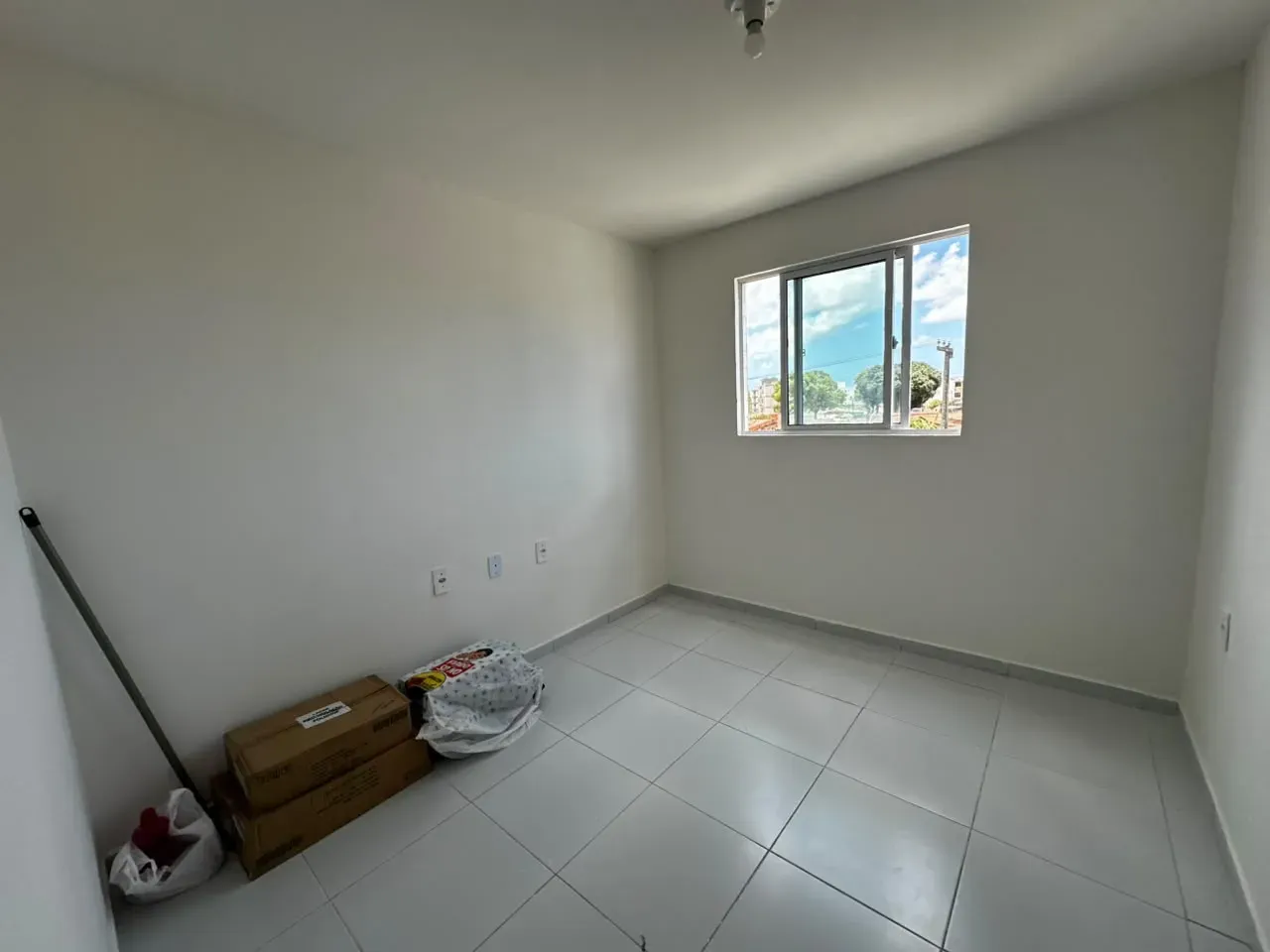 Apartamento de 2 quartos em condomínio com piscina — photo 10