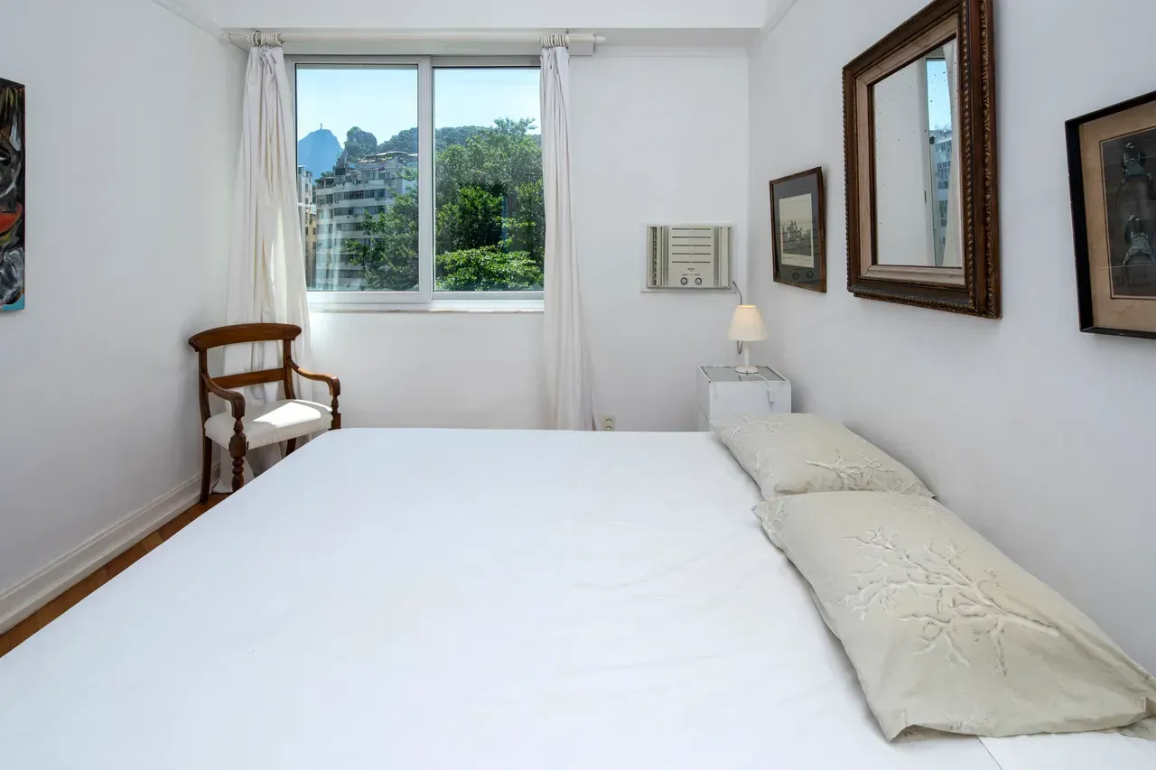 Furnished apartment with 3 bedrooms and a balcony — photo 13
