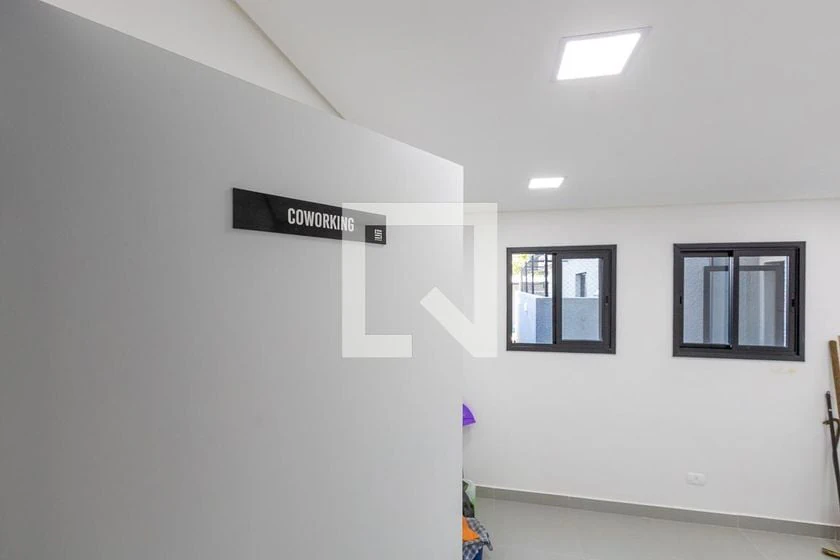 Studio in a building with a gym — photo 19