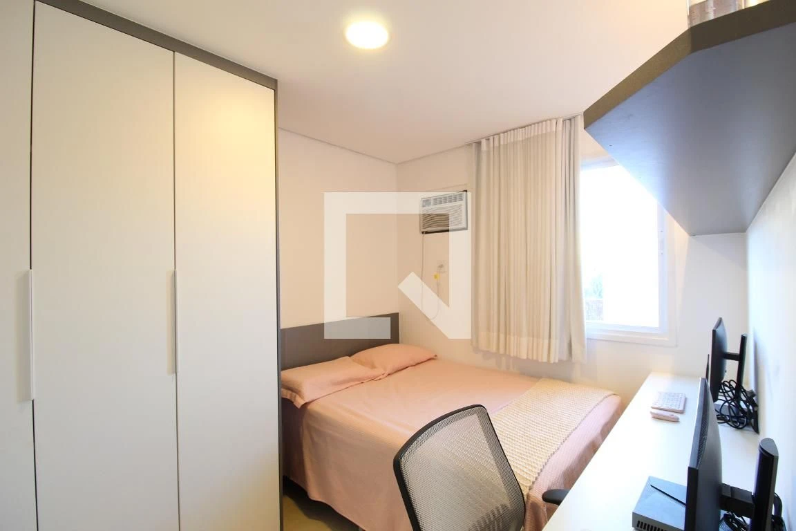Собственный бассейн и 2 спальни: квартира 64 м² — photo 15