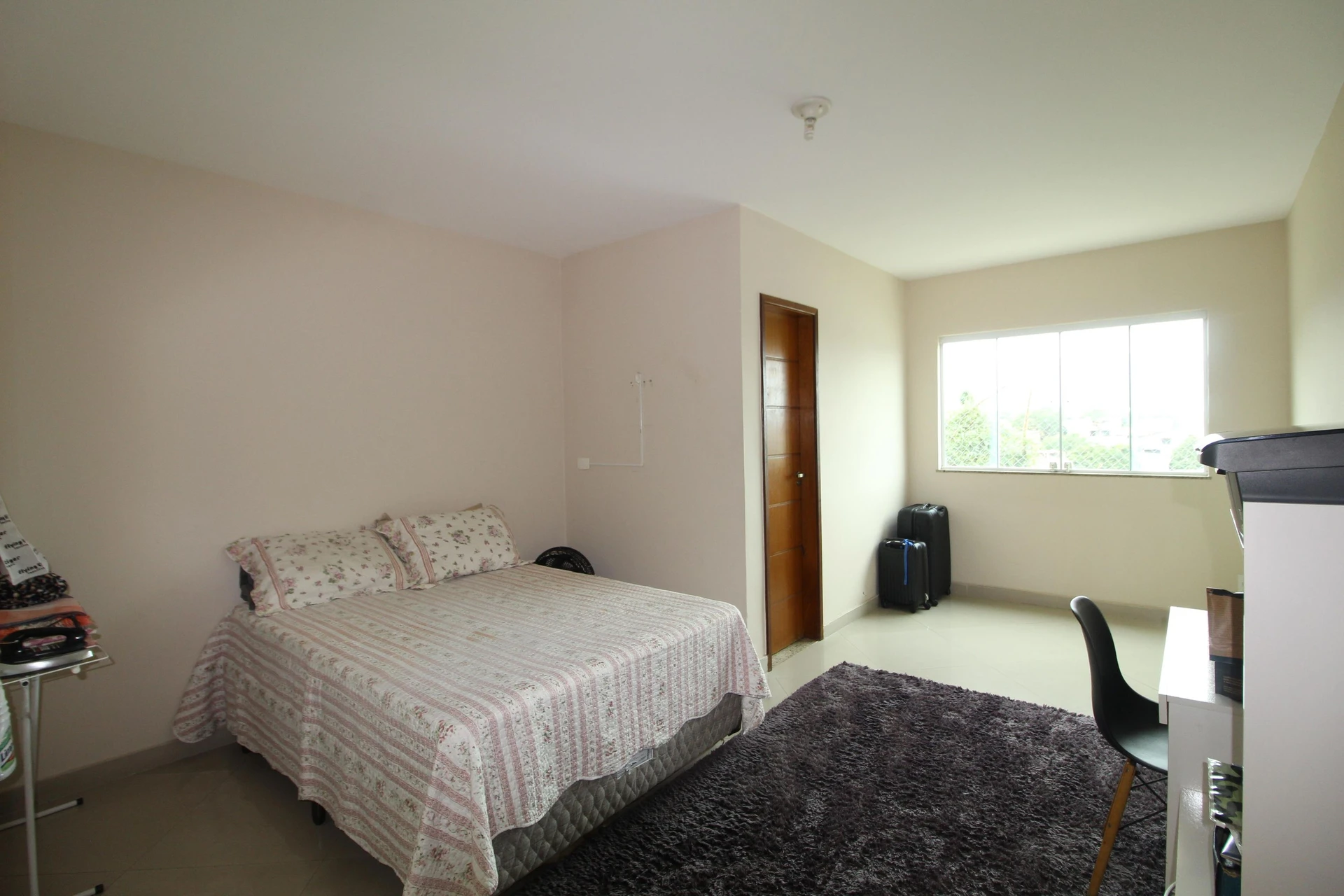 Rental apartment with 3 en-suite bedrooms and balcony — photo 23