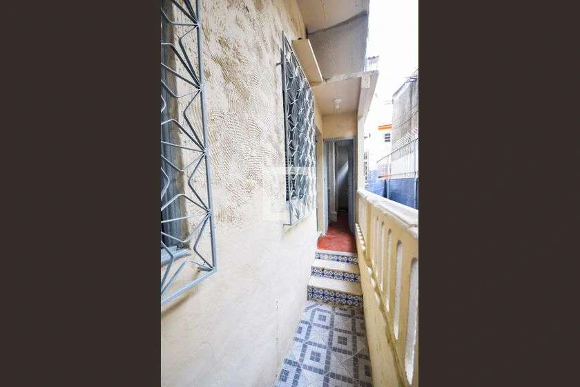 1-bedroom house with private garden and balcony — photo 23