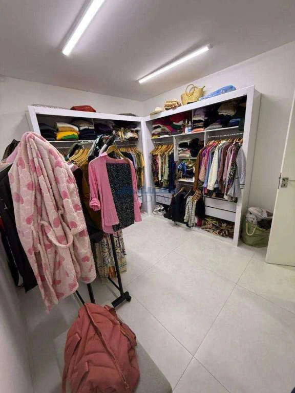 Casa com 4 dormitórios, 240 m² e 3 suítes com varanda — photo 23