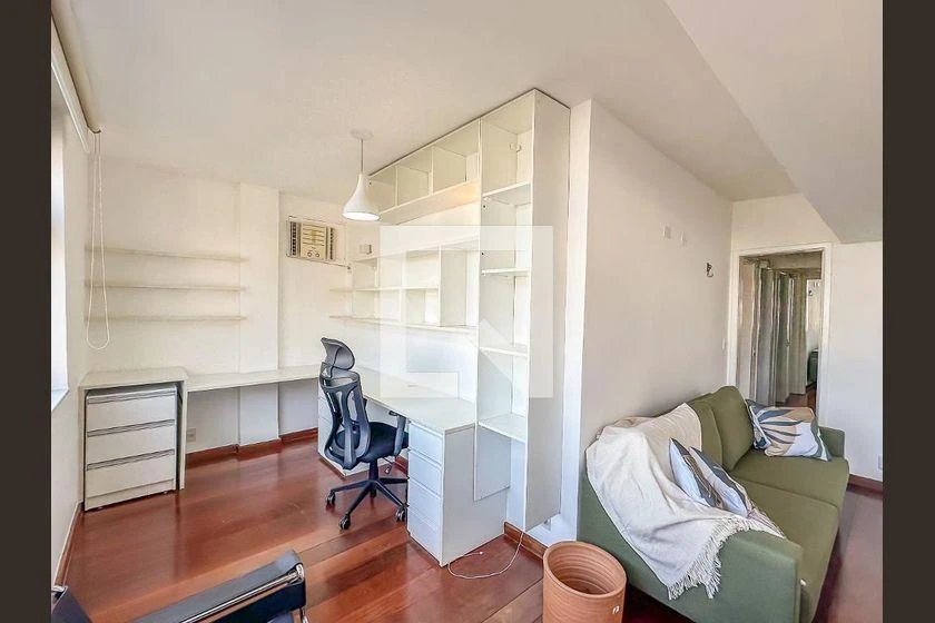 Furnished apartment with 2 bedrooms and 80 m² — photo 18