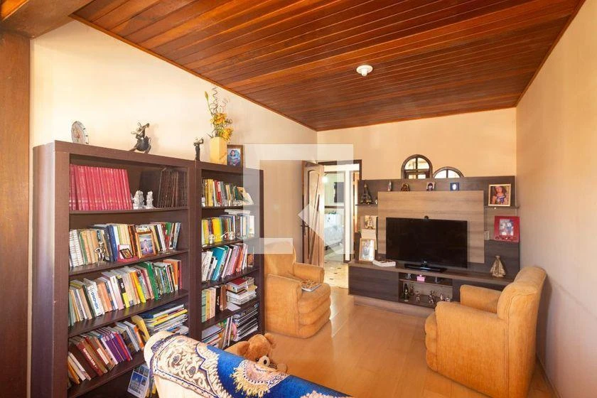 5-bedroom house with a mountain view in Rio de Janeiro — photo 35