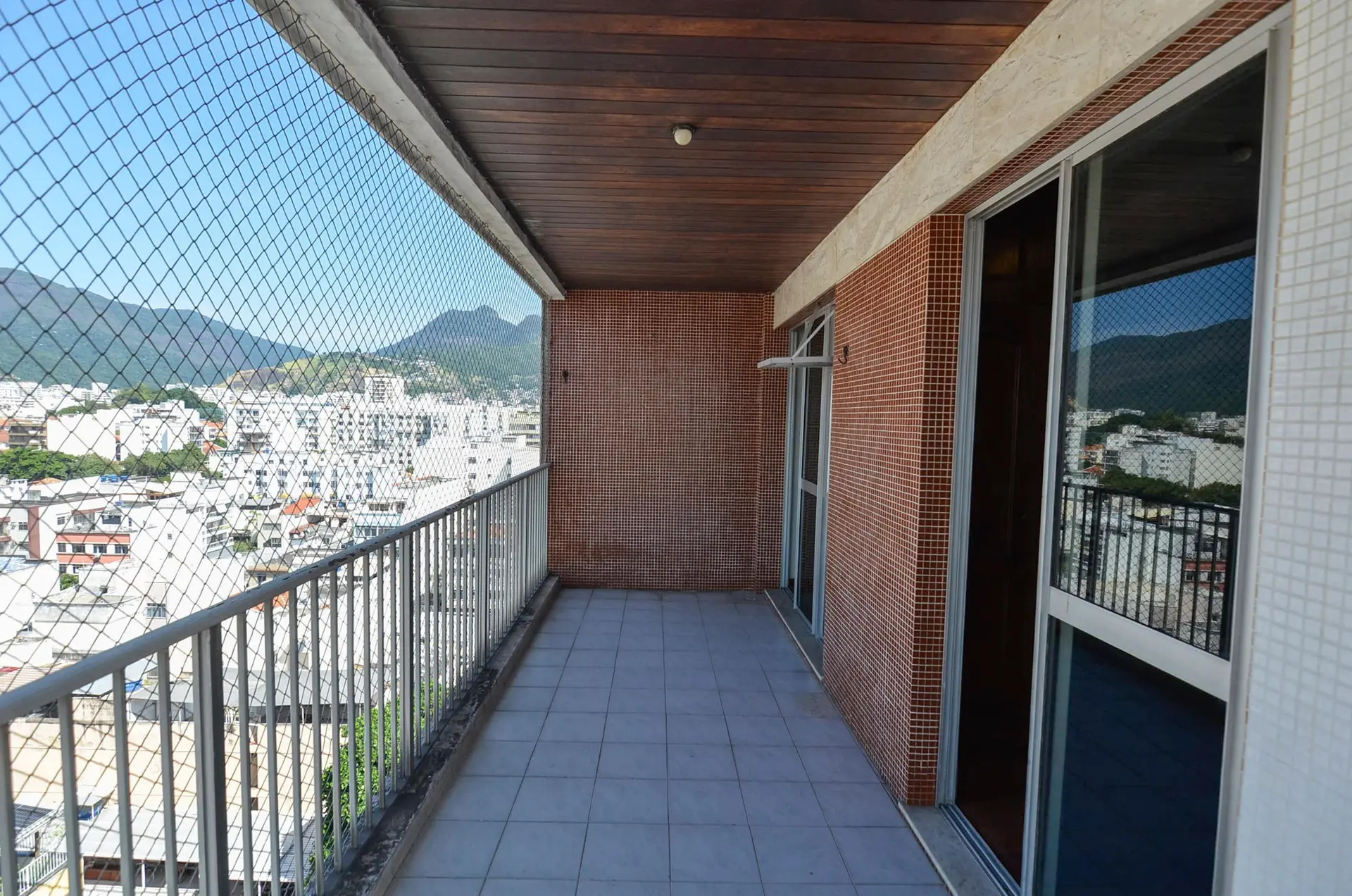 Unfurnished apartment with 3 bedrooms and 2 parking spots — photo 6