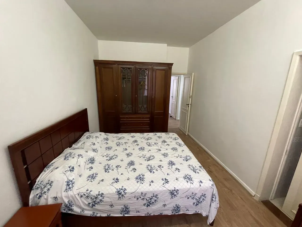 Furnished 3-bedroom apartment with a parking space — photo 11