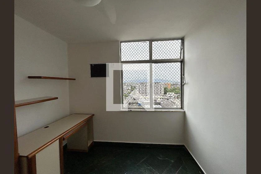 72 m² apartment with a mountain view and a home office — photo 8