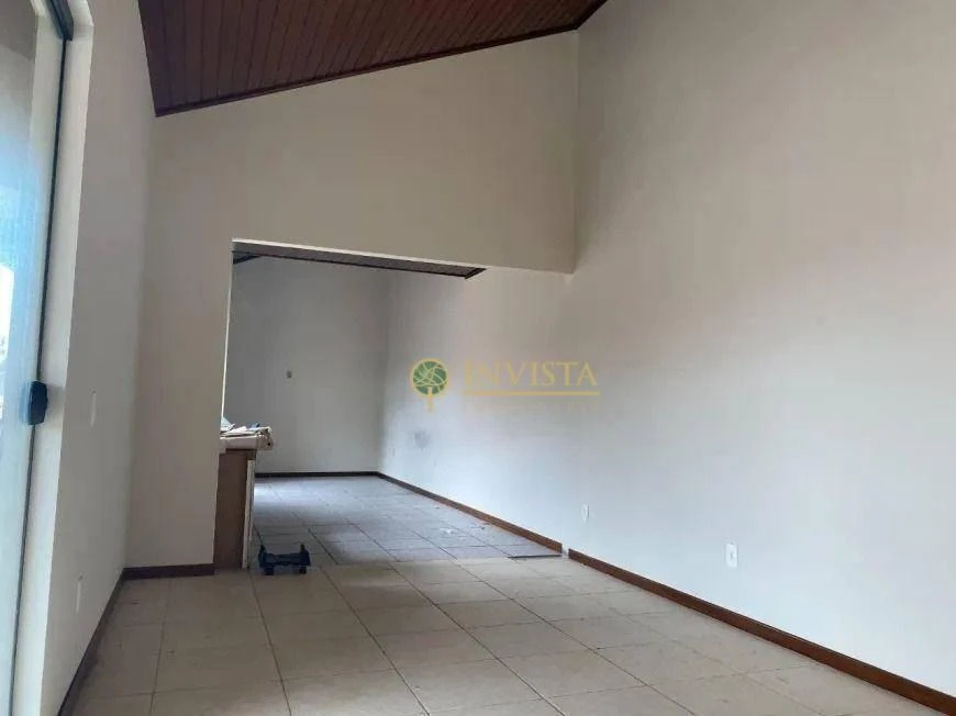 Casa residencial con 4 dormitorios y 5 baños — photo 29