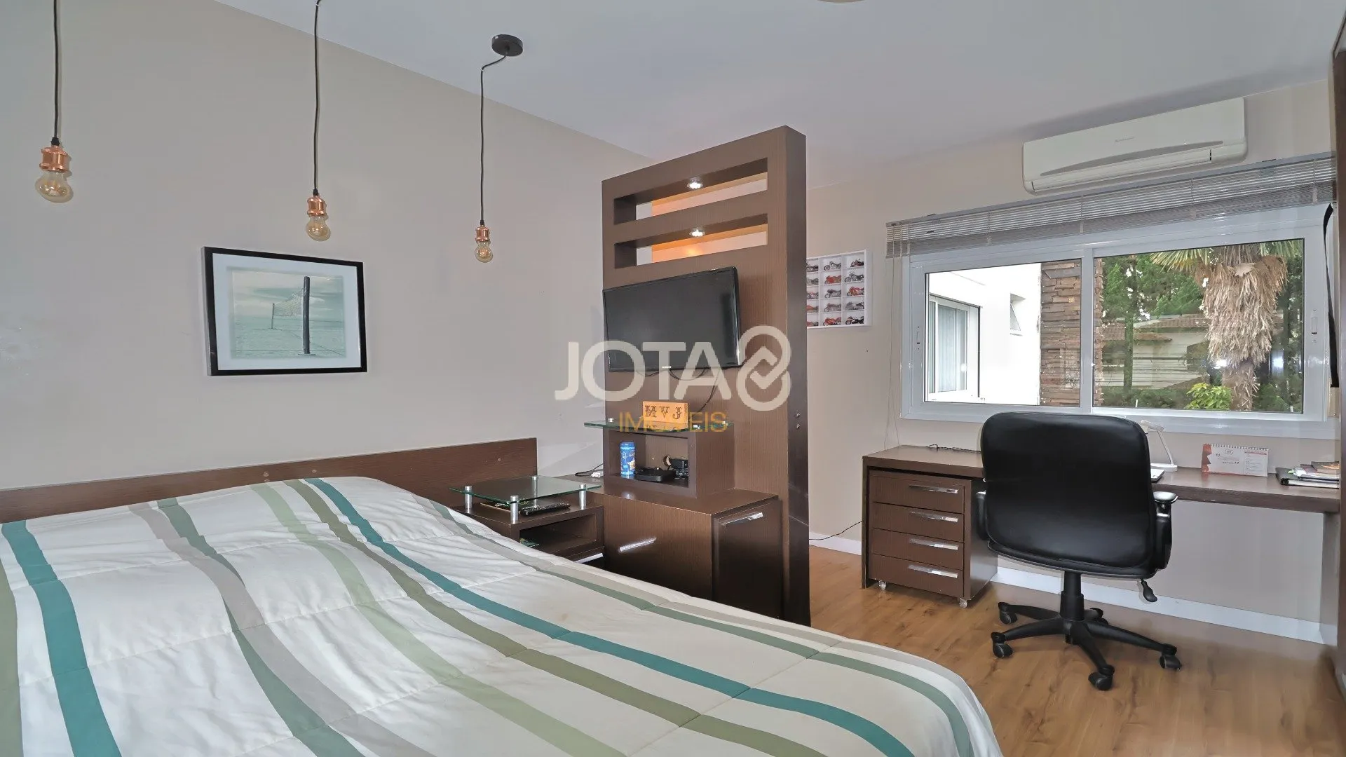 Furnished house with 4 bedrooms and open-plan kitchen — photo 23