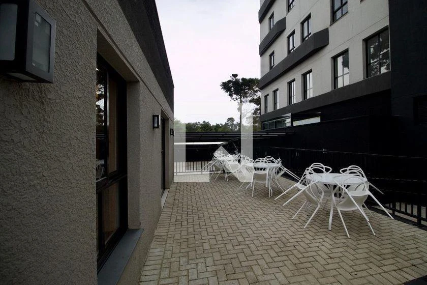 Furnished apartment, 150 m², with floor-to-ceiling windows — photo 37