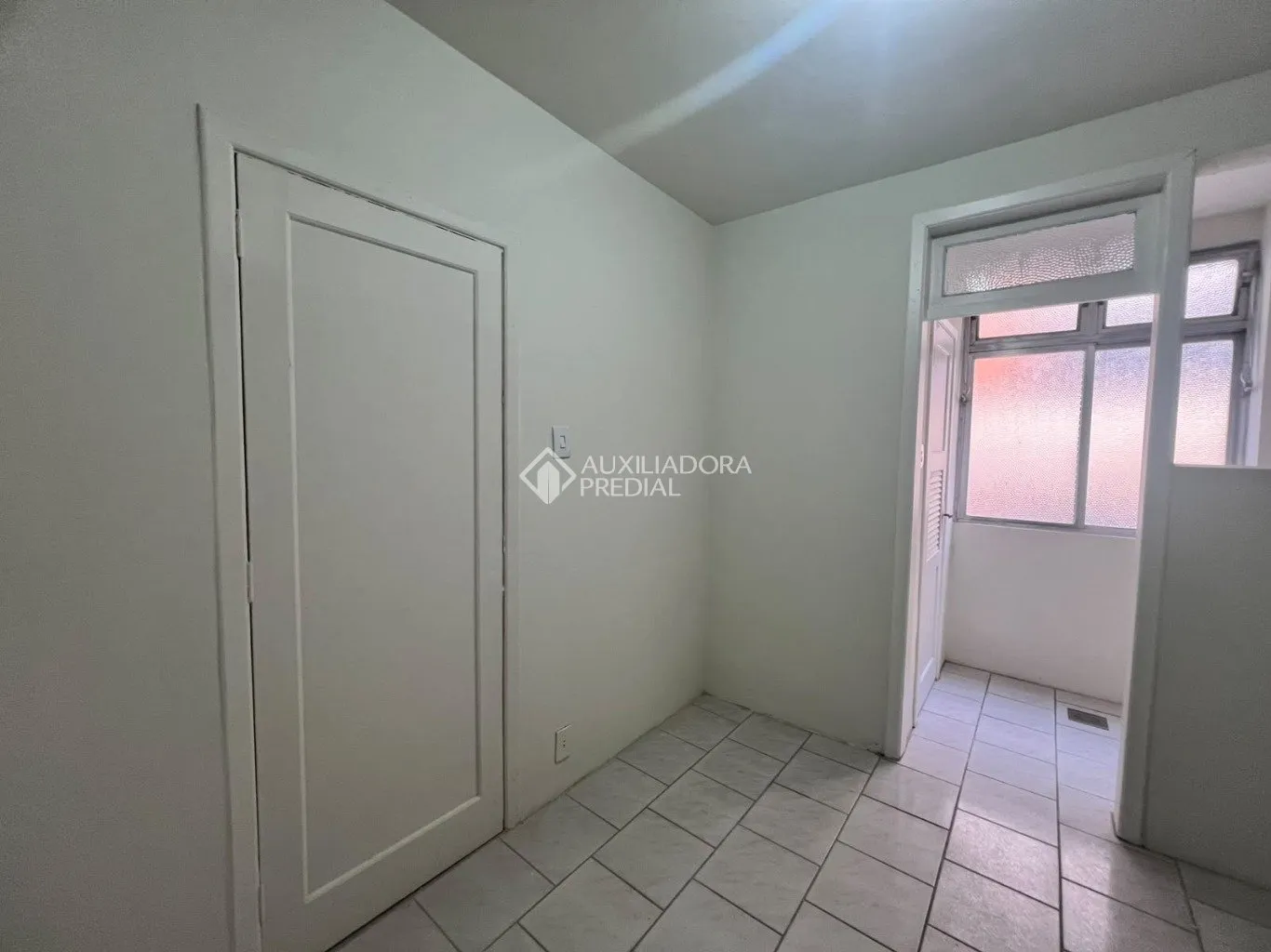 2-bedroom apartment with 2 bathrooms and 59 m² — photo 18