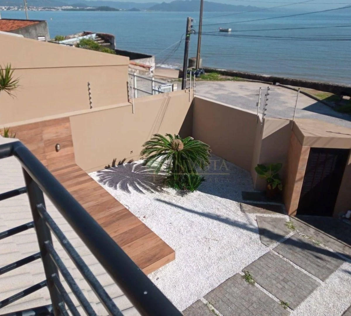 Casa residencial con 4 dormitorios y 5 baños — photo 23