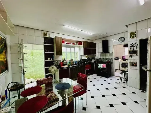 Furnished house with 4 bedrooms and gas kitchen — photo 20