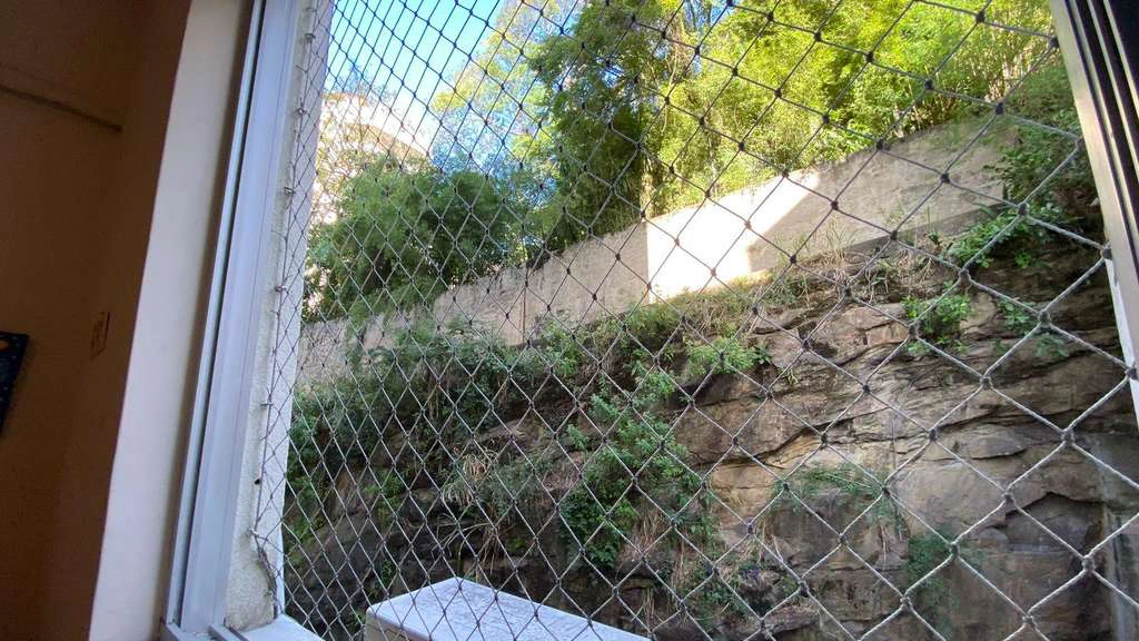 Apartamento de 3 quartos com fogão a gás e móveis — photo 14
